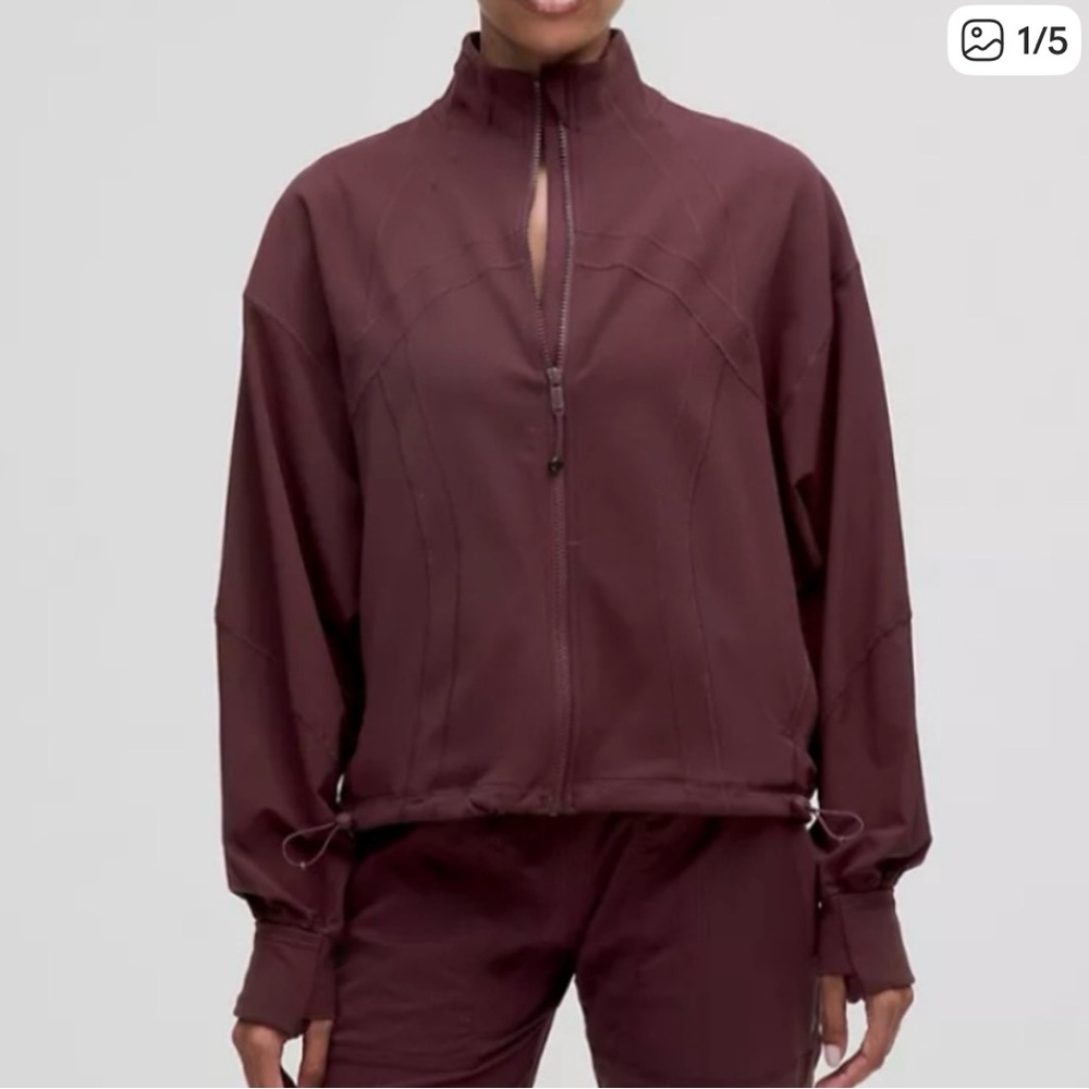 Lululemon size 8 maroon zip relaxed jacket